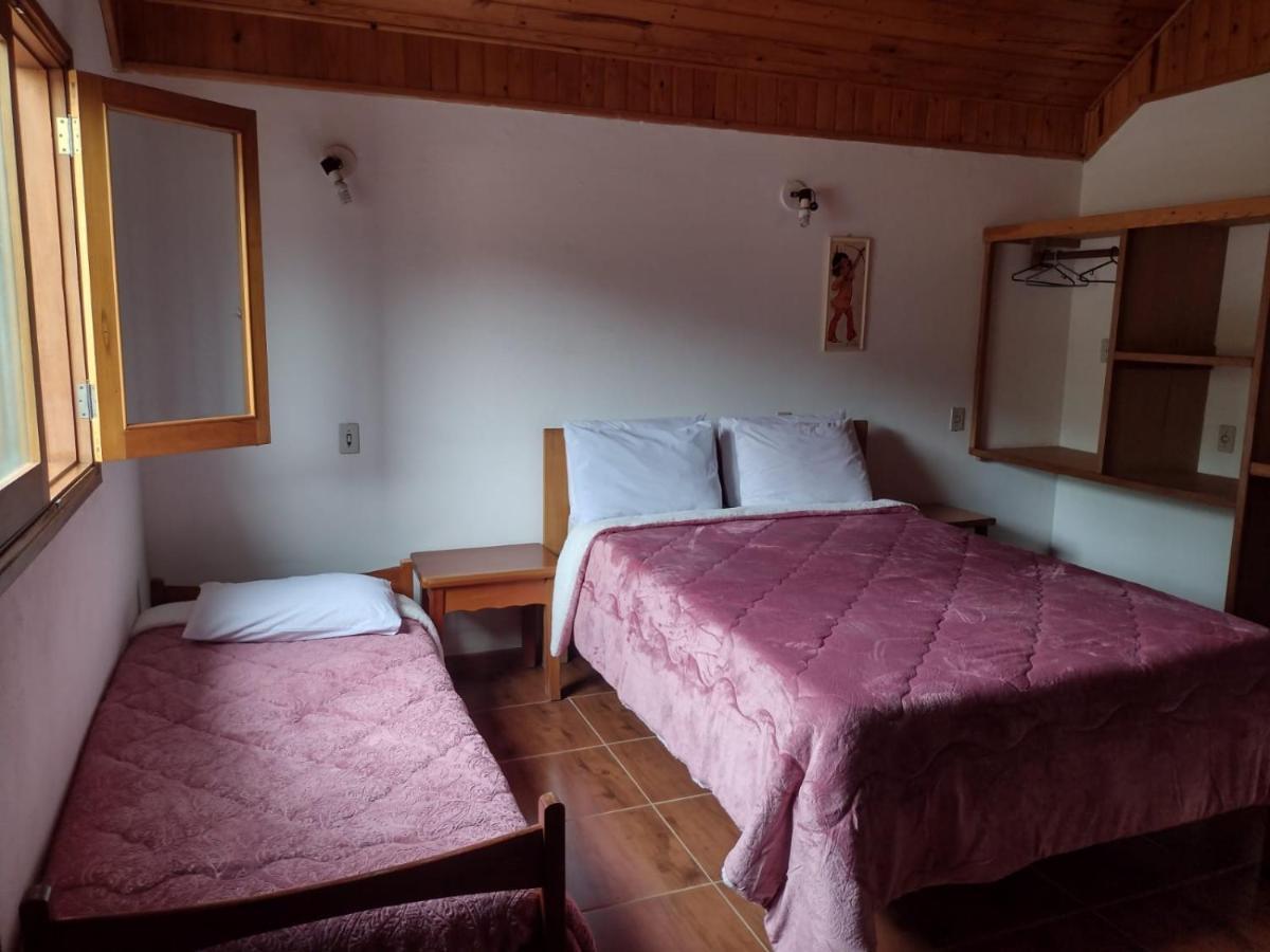 Family Room,1268505526:JPEG