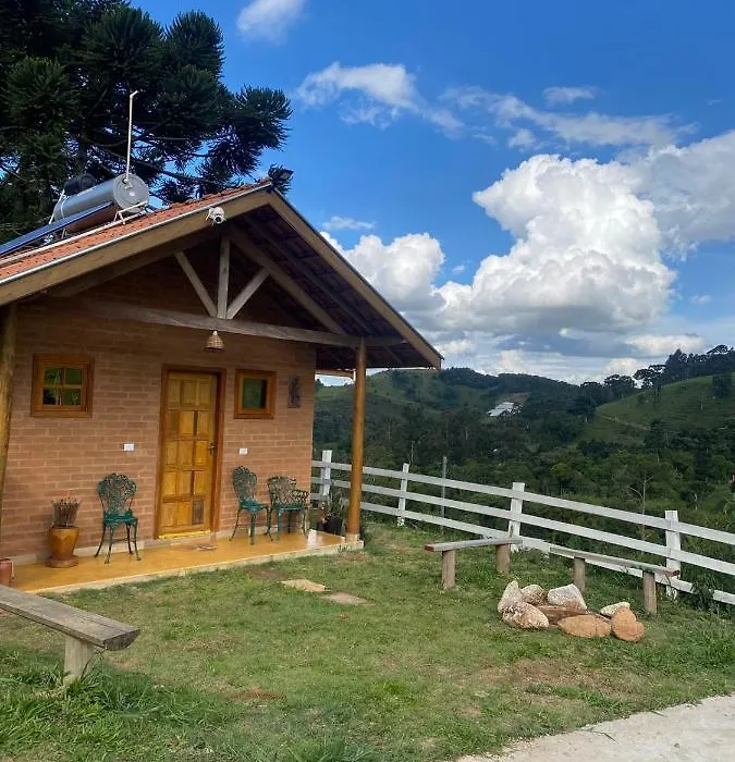 Chale Vista Bela - Gonçalves c/ vista p/ Montanhas-1