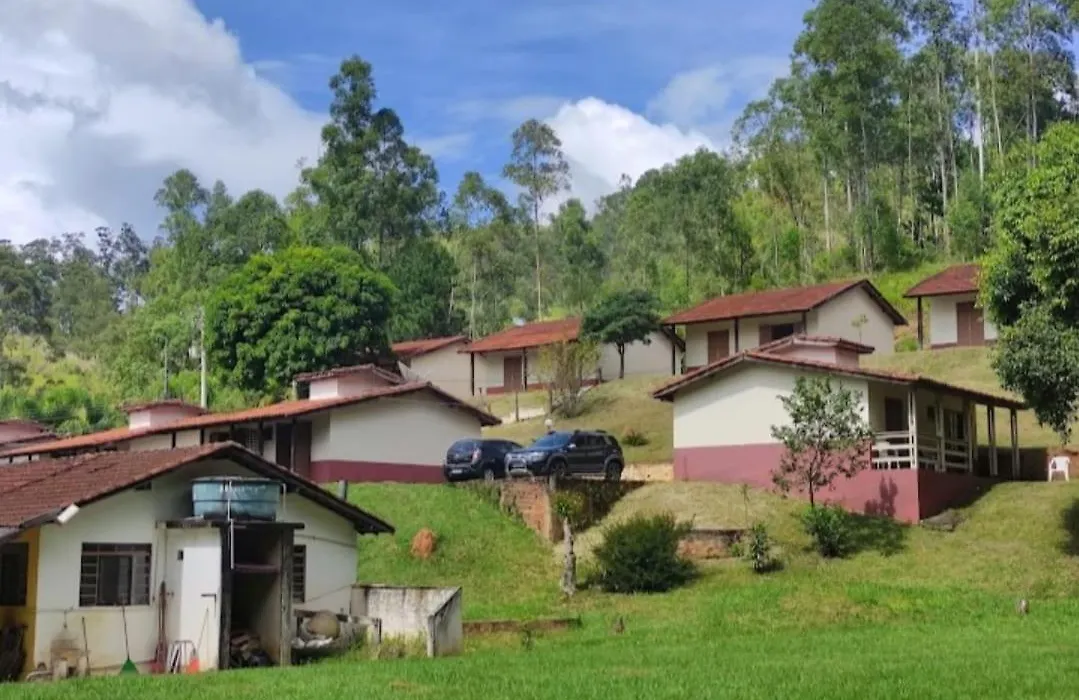 Chales Sierra-1