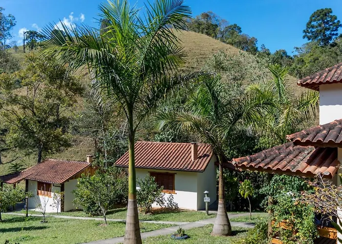 Chales Do Pardal Visconde De Maua