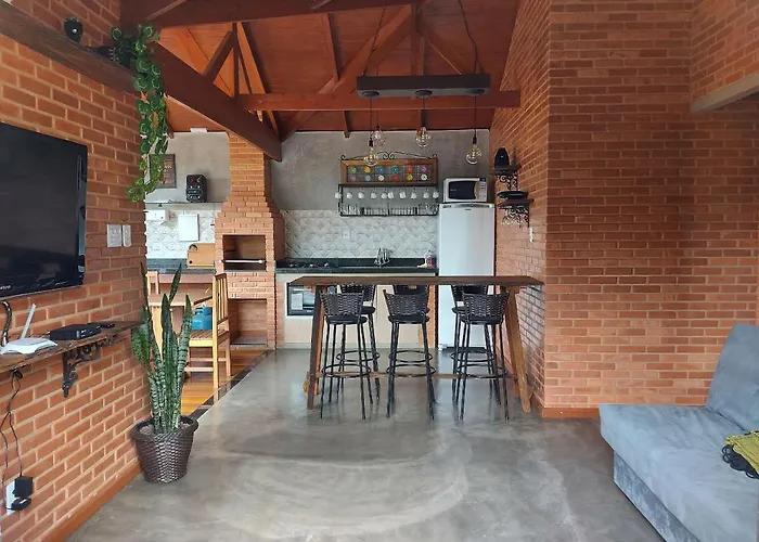 Villa da Serra Ibitipoca chalé família - 700m do centrinho Conceição da Ibitipoca
