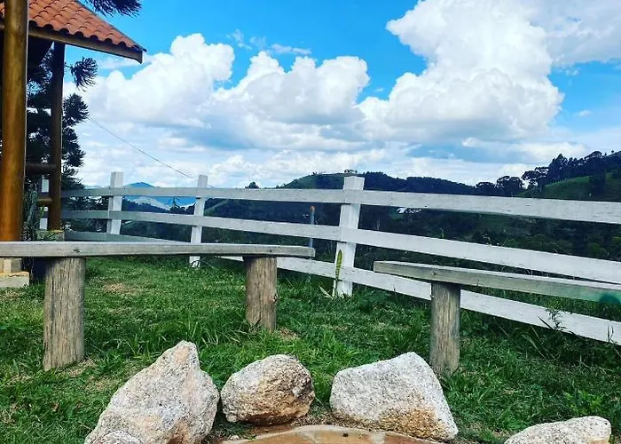Chale Vista Bela - Gonçalves c/ vista p/ Montanhas Vila