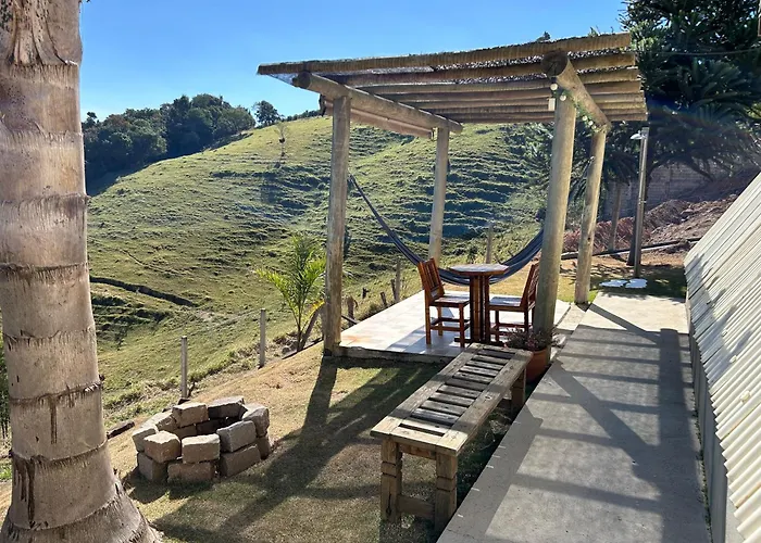 Chalé da Montanha - Locações Águas de Lindóia
